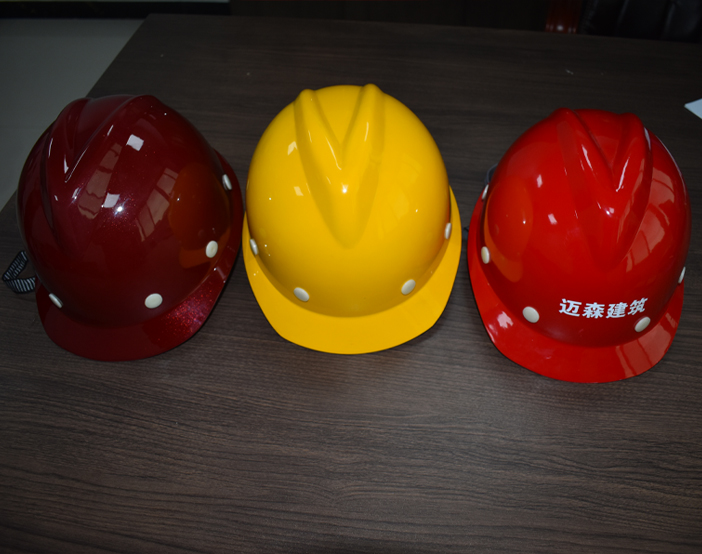 安全帽廠家小編為您講解特種勞動(dòng)防護(hù)用品安全標(biāo)志標(biāo)識(shí)。